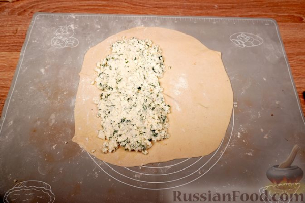 Гёзлеме с творогом и брынзой