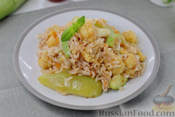 Рис с кабачками и цветной капустой