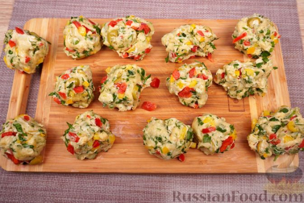 Овощные бездрожжевые пирожки "Калейдоскоп" с сыром (в духовке)