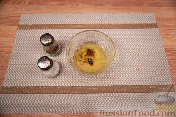 Карпузосалата (салат из арбуза с фетой и красным луком)
