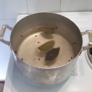 Огурцы маринованные