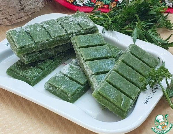 Зеленое пюре из стеблей зелени «Экономное»